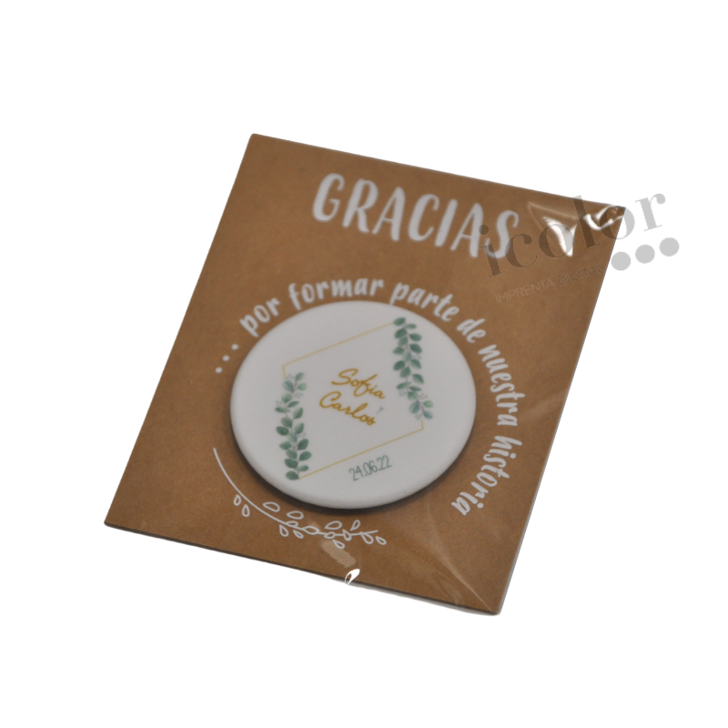 Chapa para detalle de boda en su packaging